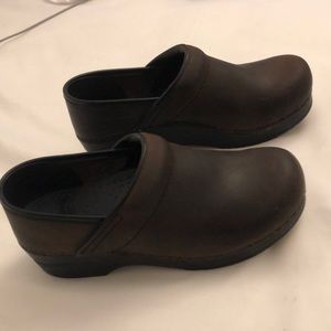 DANSKO brown leather oiled clogs